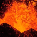 Islanda, ancora un fiume di lava dal Fagradalsfjall