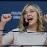 Difesa, Meloni a militari all’estero: “2024 sia anno dell’orgoglio”