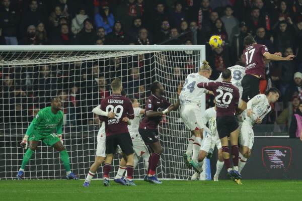 Salernitana-Milan 2-2, rossoneri salvi al 90′