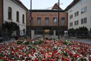 Commemorazione delle vittime della sparatoria all'Università di Praga