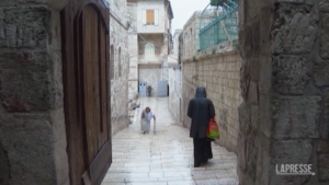 Gerusalemme, strade deserte nella Città Vecchia: vigilia di Natale in tono minore