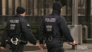 Germania, paura terrorismo: controlli serrati al Duomo di Colonia