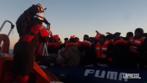Migranti, Sea Watch soccorre 118 persone nella notte