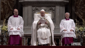 Il Papa alla messa di Natale: “Il nostro cuore è a Betlemme”