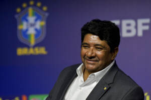 Caos presidenza Brasile, la Fifa minaccia di escludere i verdeoro dalle competizioni