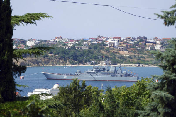 Ucraina, distrutta una nave della flotta russa in Crimea