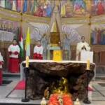 Gaza, la messa di Natale celebrata nella chiesa trasformata in rifugio