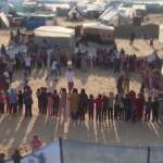 Gaza, volontari fanno giocare i bambini e li distraggono dagli orrori della guerra