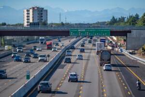 Autostrade, aumenti dei pedaggi nel 2024: + 2,3%