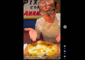 Gino Sorbillo lancia la pizza all’ananas: bufera social