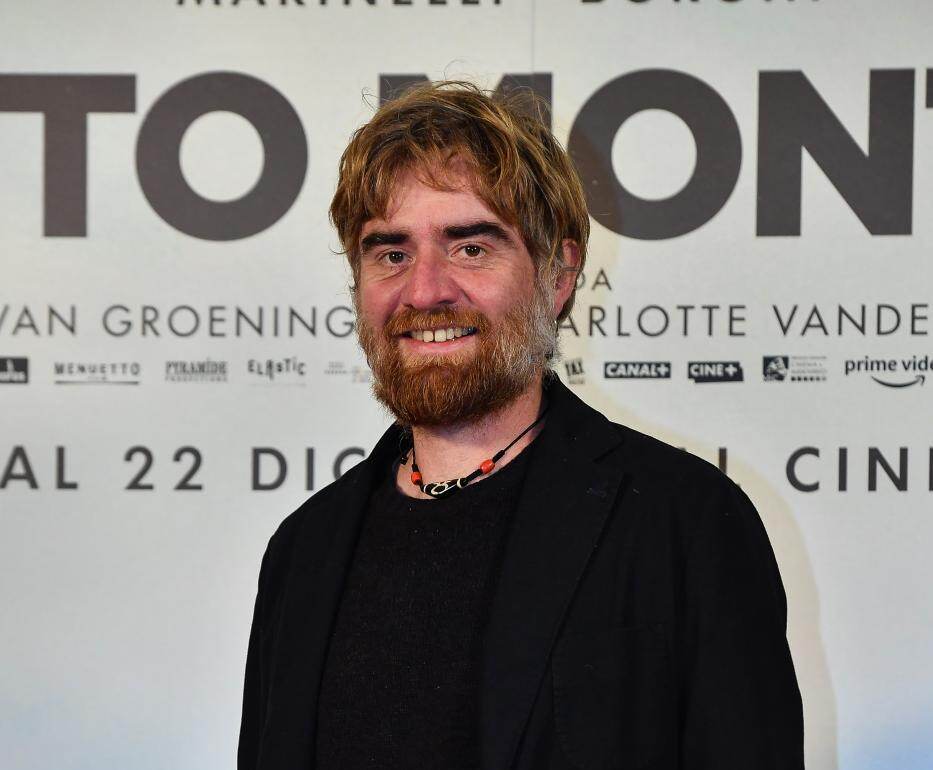 Il 2024 di Paolo Cognetti, al centro guerra e ambiente: “Vivremo tra acqua alta e deserto”