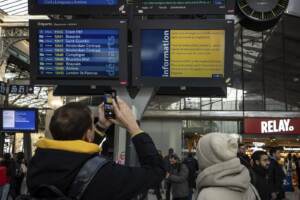Allagamento del tunnel dei treni Eurostar, caos e cancellazioni anche a Parigi