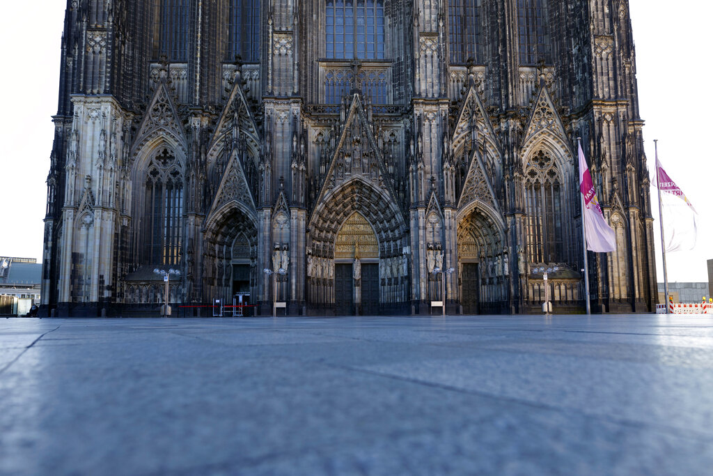 Terrorismo, pianificavano attentato a cattedrale Colonia: 3 arresti Terrorismo, pianificavano attentato a cattedrale Colonia: 3 arresti