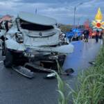 Catanzaro, scontro tra auto e bus: un morto