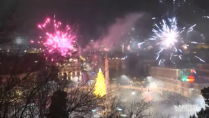 Capodanno a Roma, il 2024 celebrato con spettacolari fuochi d’artificio