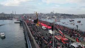 Gaza, a Istanbul migliaia di persone protestano contro la guerra