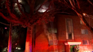 Usa, incendio in un condominio a Cambridge: un morto