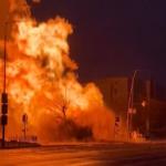 Ucraina, grosso incendio a Kiev dopo i raid russi