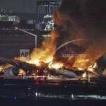 Giappone, aereo in fiamme su pista aeroporto Tokyo