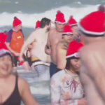 Capodanno, il tuffo nel gelido Mare del Nord per salutare il 2024