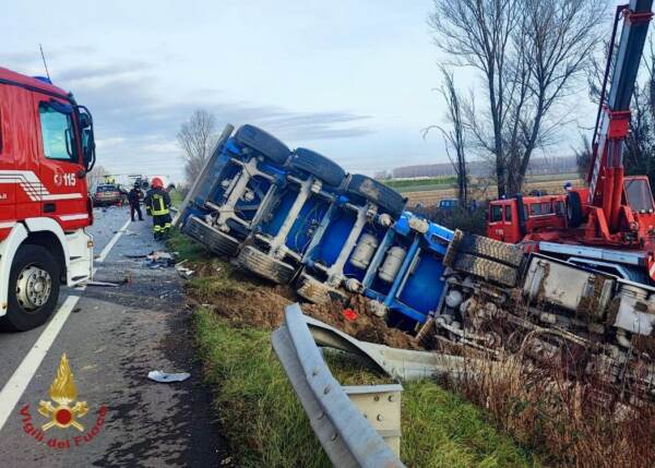 Pordenone, ambulanza contro Tir: 3 morti e 4 feriti