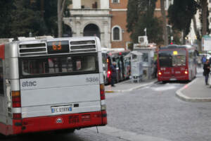 Roma, emergenza inquinamento. Continua il blocco dei diesel per i livelli alti di PM10