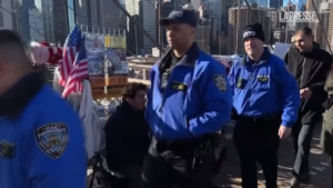 New York, il sindaco bandisce i venditori ambulanti dal ponte di Brooklyn