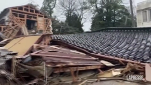 Terremoto Giappone, la città di Suzu danneggiata dal sisma