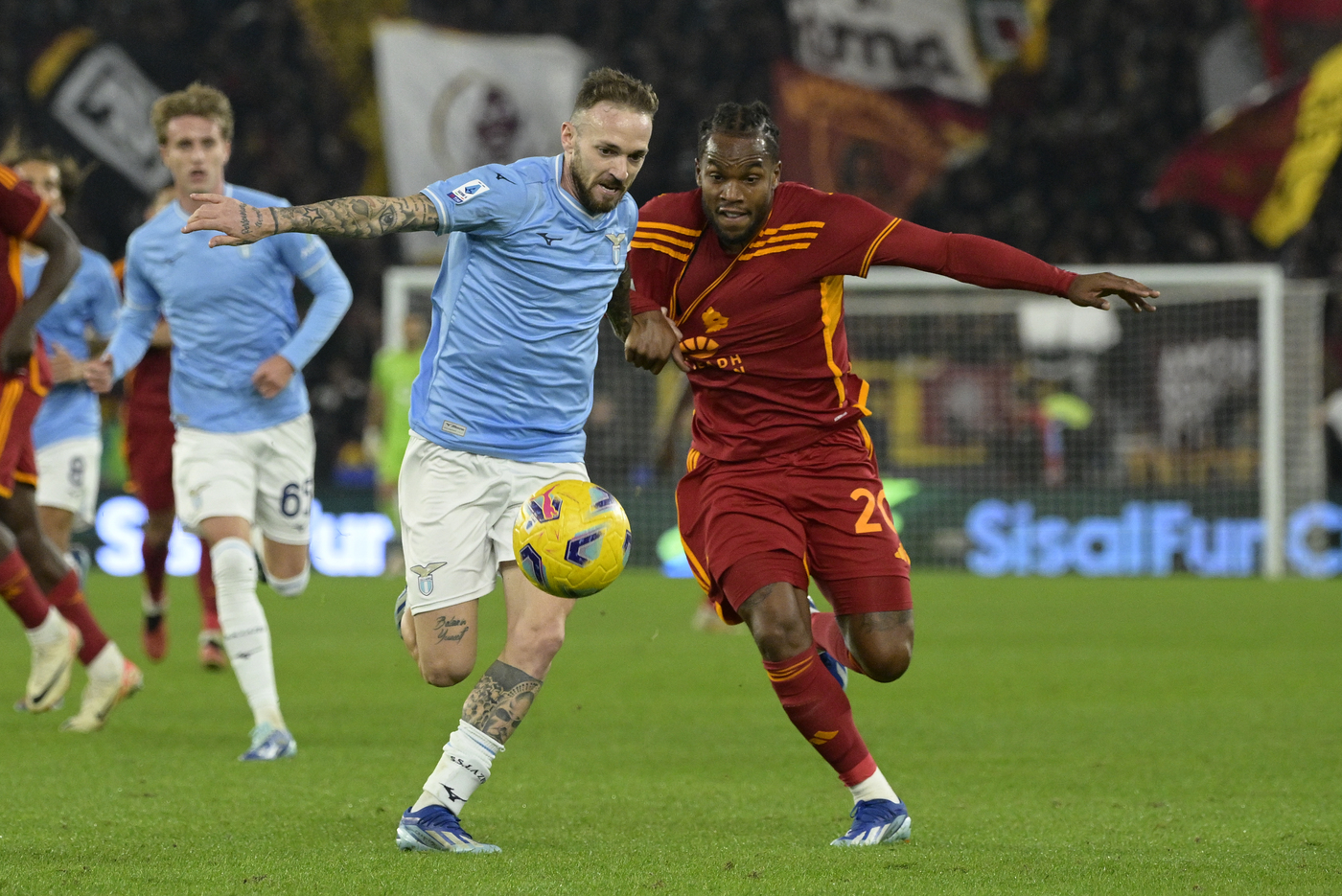 Coppa Italia, il derby Lazio-Roma mercoledì 10 alle 18