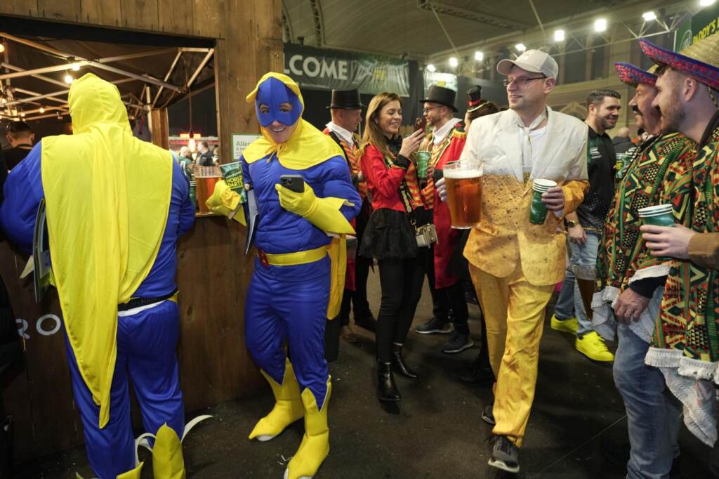 Galleria foto 'Mondiali freccette, vince Humphries. Battuto il giovanissimo Rittler' - foto 8