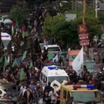 Libano, in migliaia a Beirut ai funerali di Al-Arouri