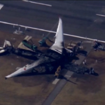Giappone, scontro tra aerei: il relitto rimosso dalla pista