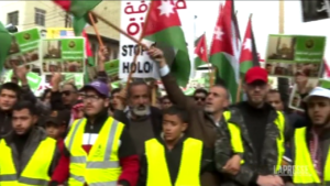 Giordania, in migliaia in piazza per Gaza