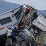 Indonesia, scontro tra treni a Giava: almeno 3 vittime