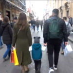 Saldi, primo giorno di offerte a Roma: le impressioni dei consumatori