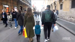 Saldi, primo giorno di offerte a Roma: le impressioni dei consumatori