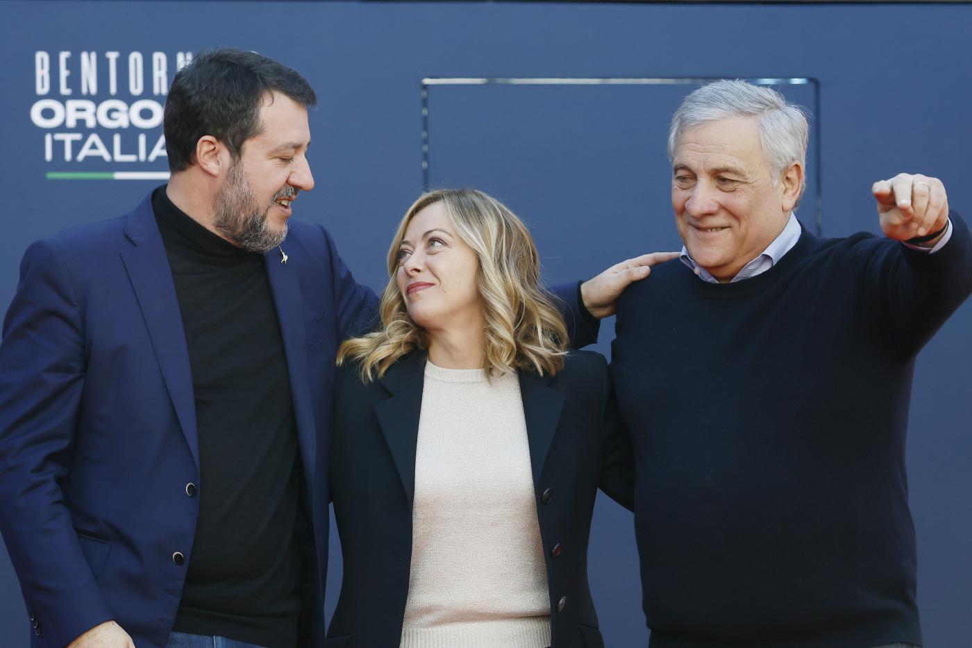 Governo, il braccio di ferro in Sardegna e il dossier balneari agitano maggioranza