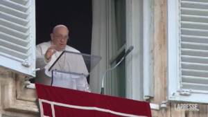 Papa Francesco: “Preghiamo per la pace in tutto il mondo”