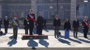 Spagna, il re e la regina alla cerimonia per la Pasqua militare