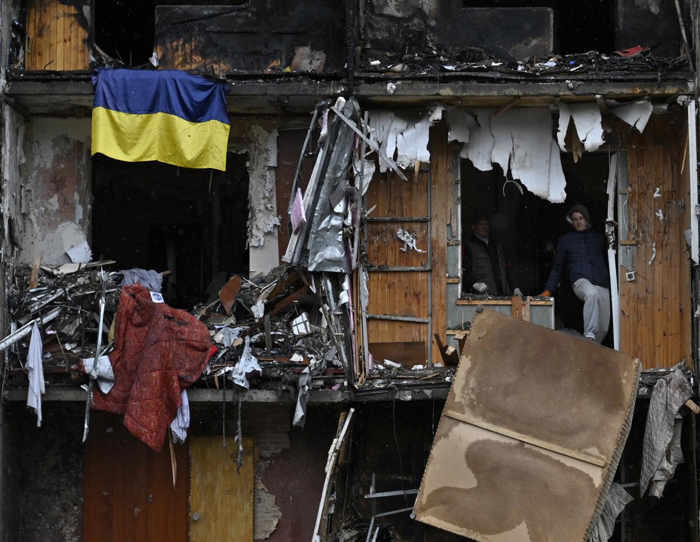 Ucraina, media: massiccio attacco russo, missili su sei regioni Ucraina, media: massiccio attacco russo, missili su sei regioni