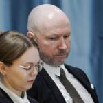 Norvegia, Breivik fa causa allo Stato per isolamento: al via il processo