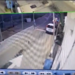 Cisgiordania, auto investe poliziotti israeliani a un posto di blocco: morta bimba palestinese