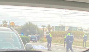 Cagliari, 15enne travolto e ucciso da auto mentre andava a scuola: inchiesta per omicidio stradale