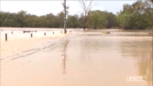 Alluvione in Australia, terreni ricoperti da fango e acqua