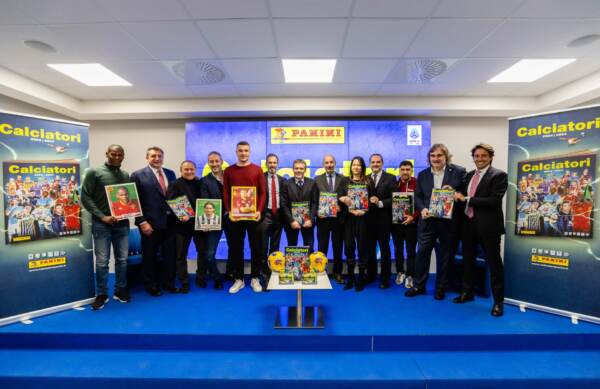 Torna l’album Panini: più figurine e la novità dell’audio dei calciatori