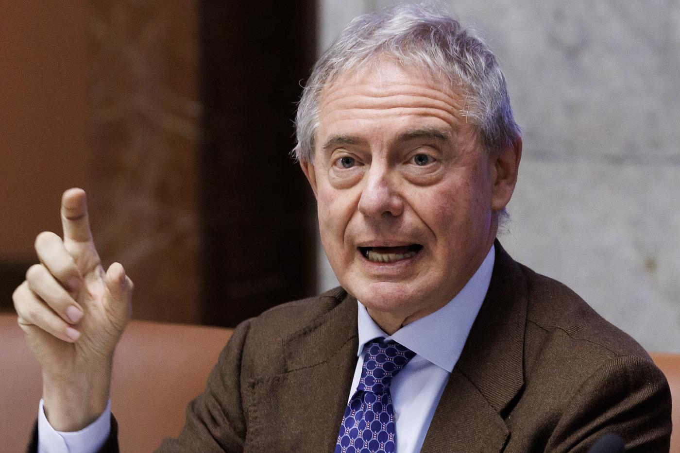 Ex Ilva, Urso: “Governo interverrà per il salvataggio”. Giovedì informativa in Senato