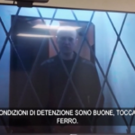 Russia, Navalny riappare in collegamento per udienza