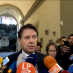 Armi all’Ucraina, Conte: “Governo si piega alla logica bellicista di Washington”