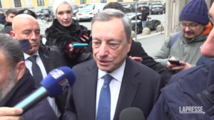Mario Draghi incontra i top manager europei: “Qui per ascoltare”