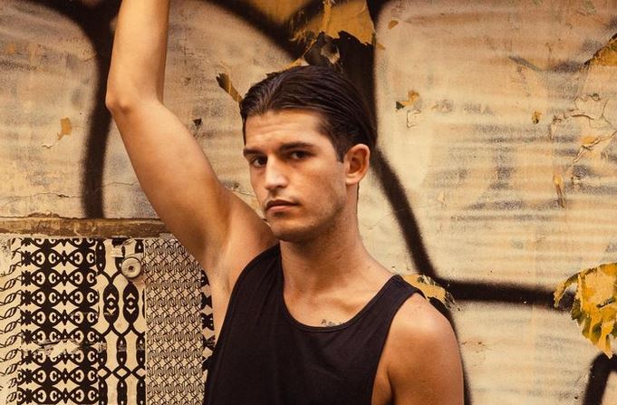 Cinema: morto a 23 anni Adam Jendoubi, l’attore de ‘La paranza dei bambini’ Cinema: morto a 23 anni Adam Jendoubi, l’attore de ‘La paranza dei bambini’